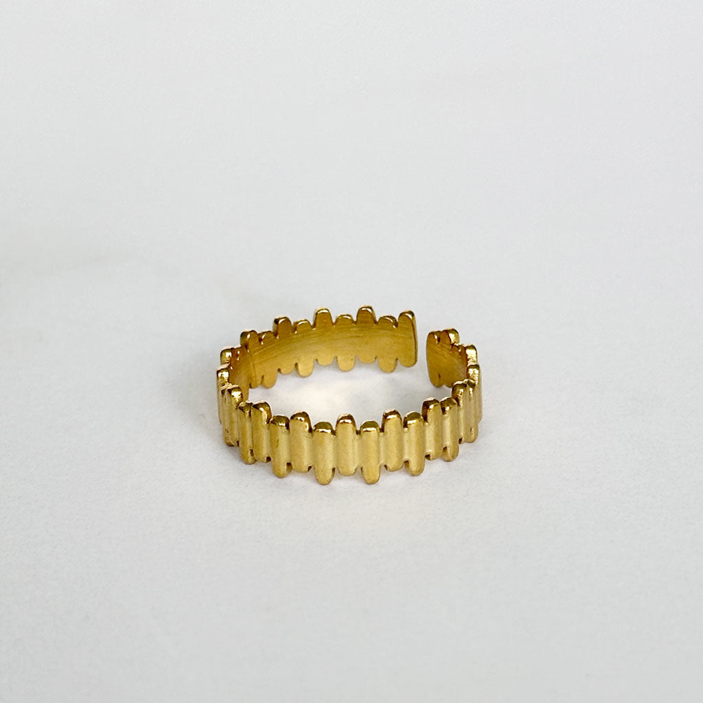 Anillo Laura