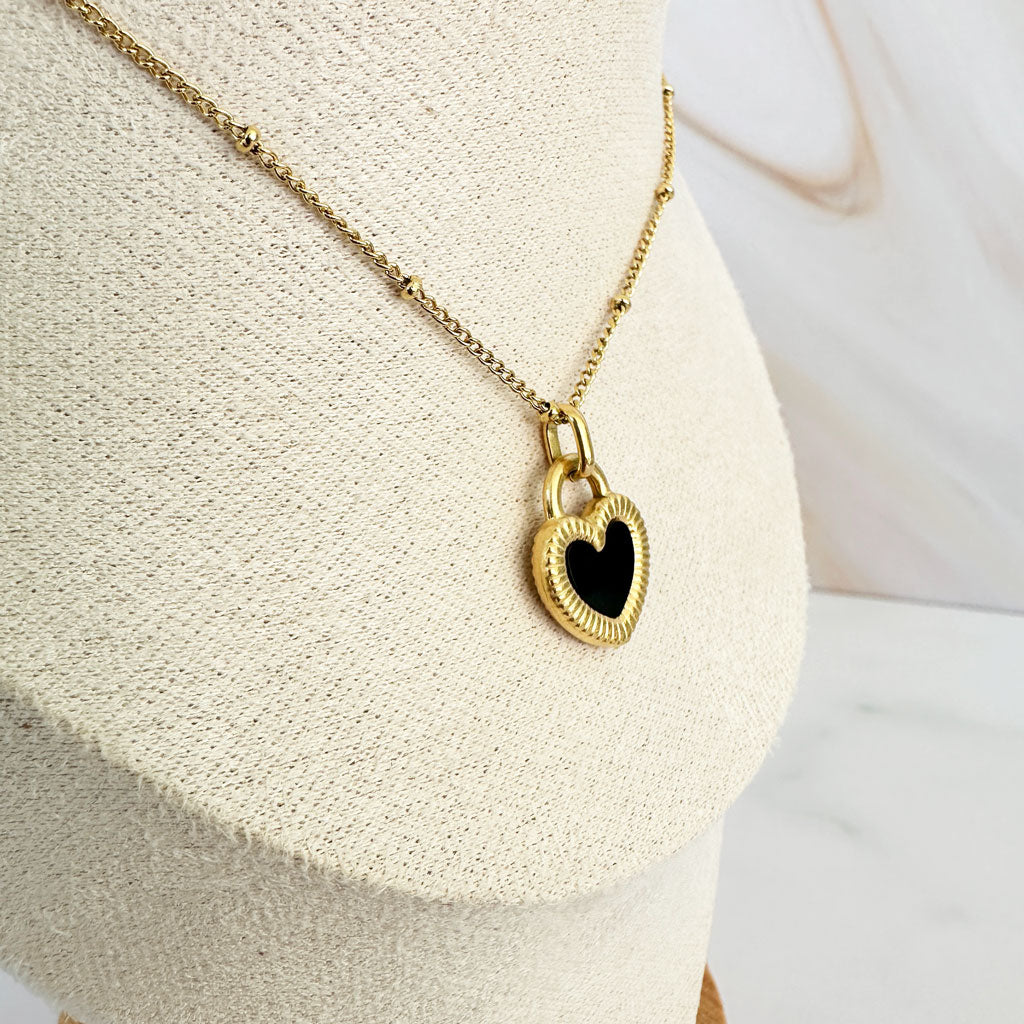 Collar Corazón Queen