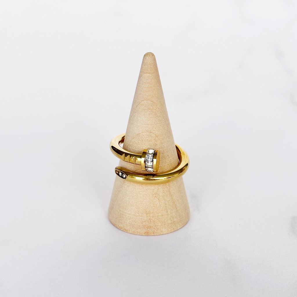 Anillo Clavo