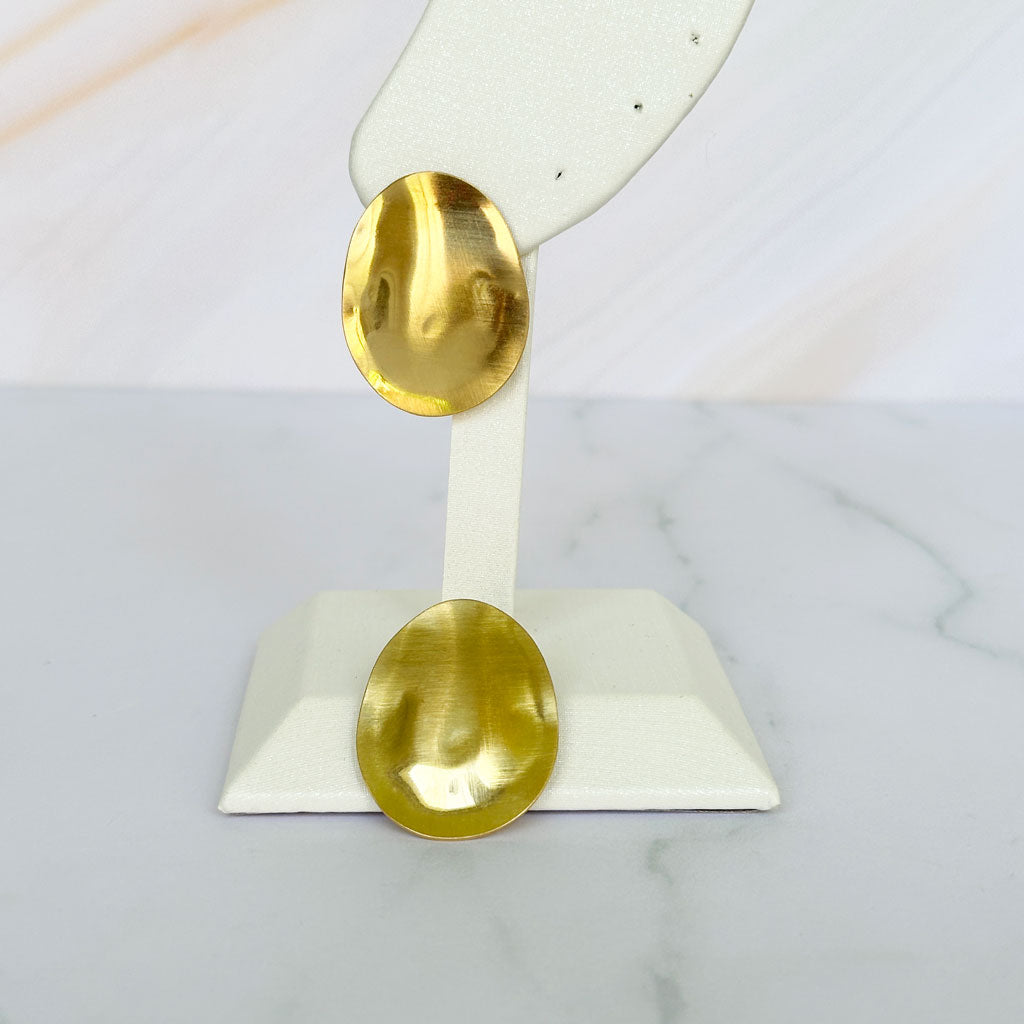 Aretes Estigma