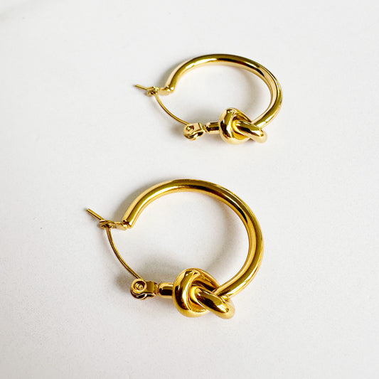 Arracadas Knot