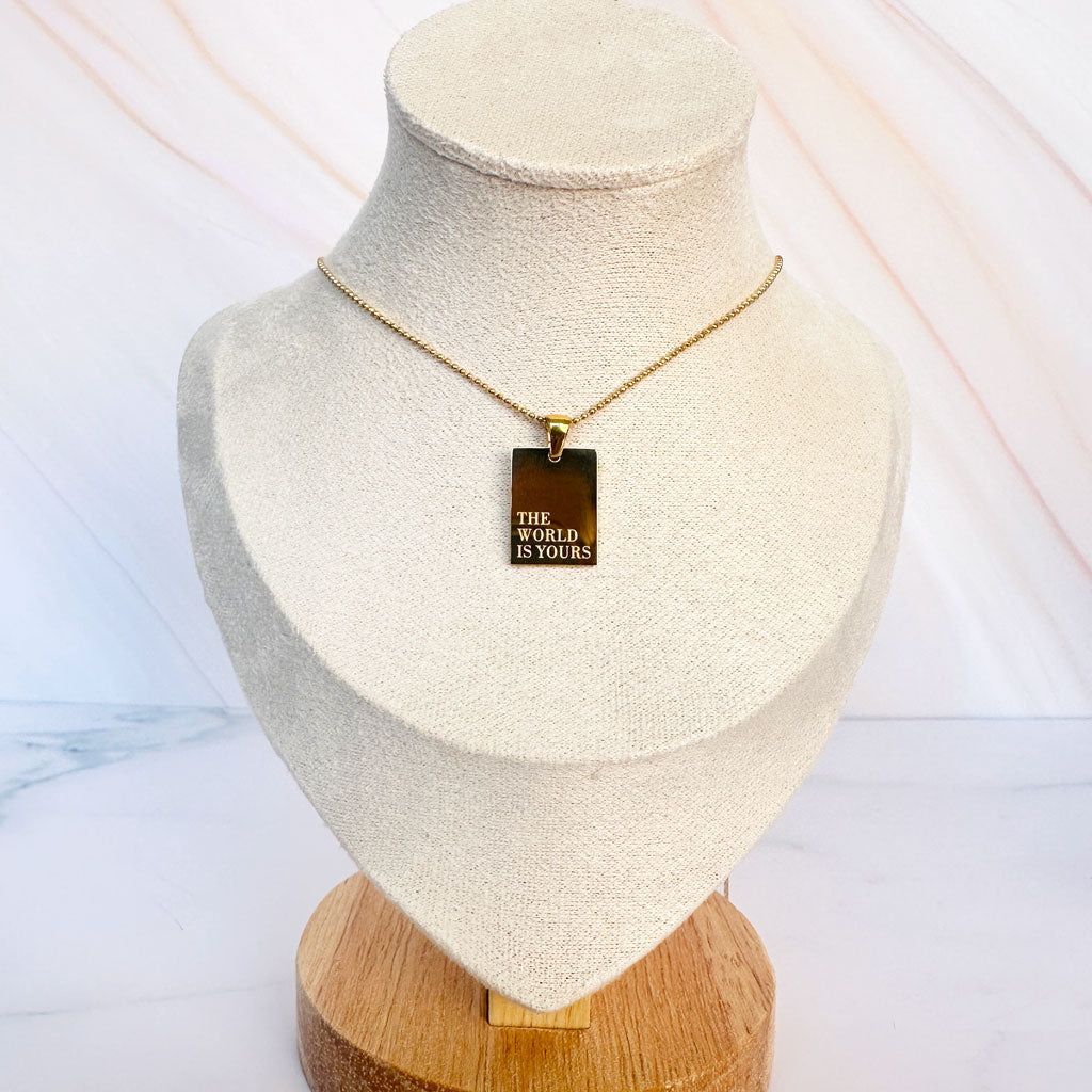 Collar The world is yours
