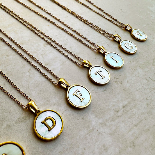 Collar Inicial Nacar