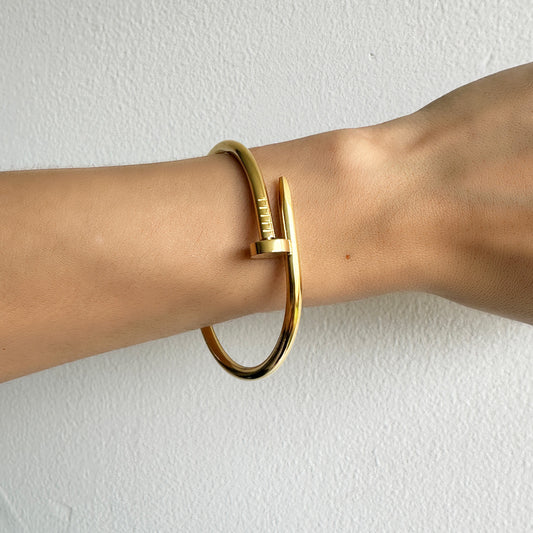 Pulsera Clavo Sólido
